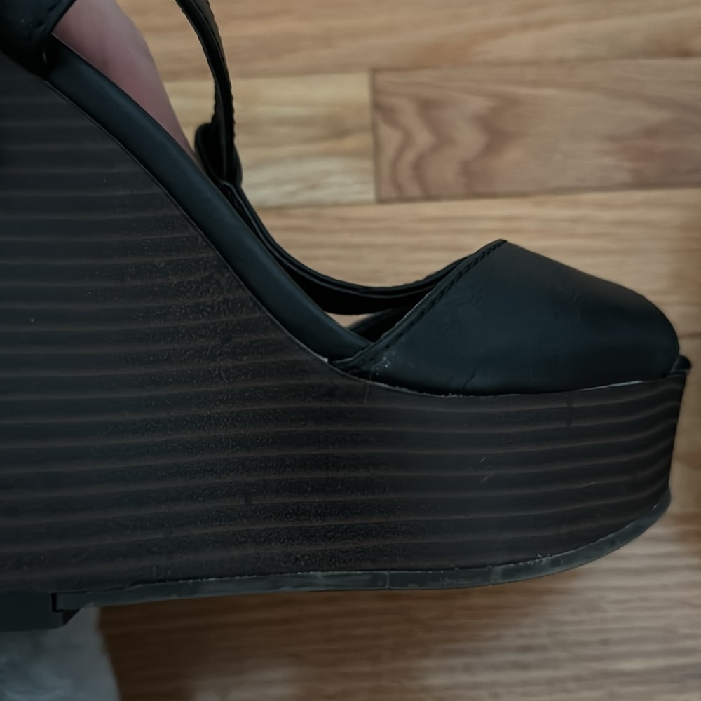 Wedges - Picture 6 of 8